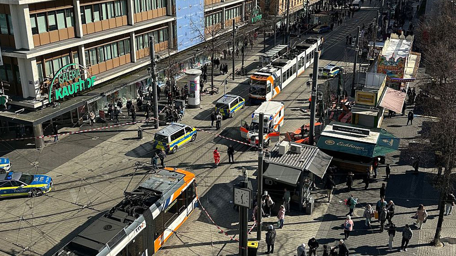 Un véhicule a plongé dans la foule à Mannheim, en Allemagne,