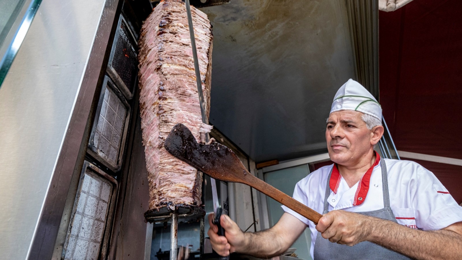 Des pénalités comme le poison, la viande crue au four brûlée!