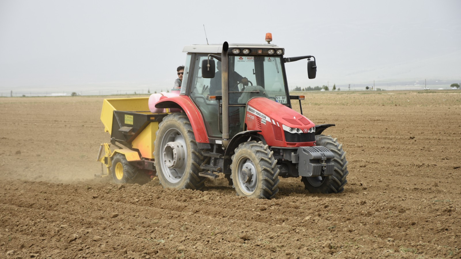 Les zones de culture d'entrepôt de pommes de terre ont diminué à Niğde