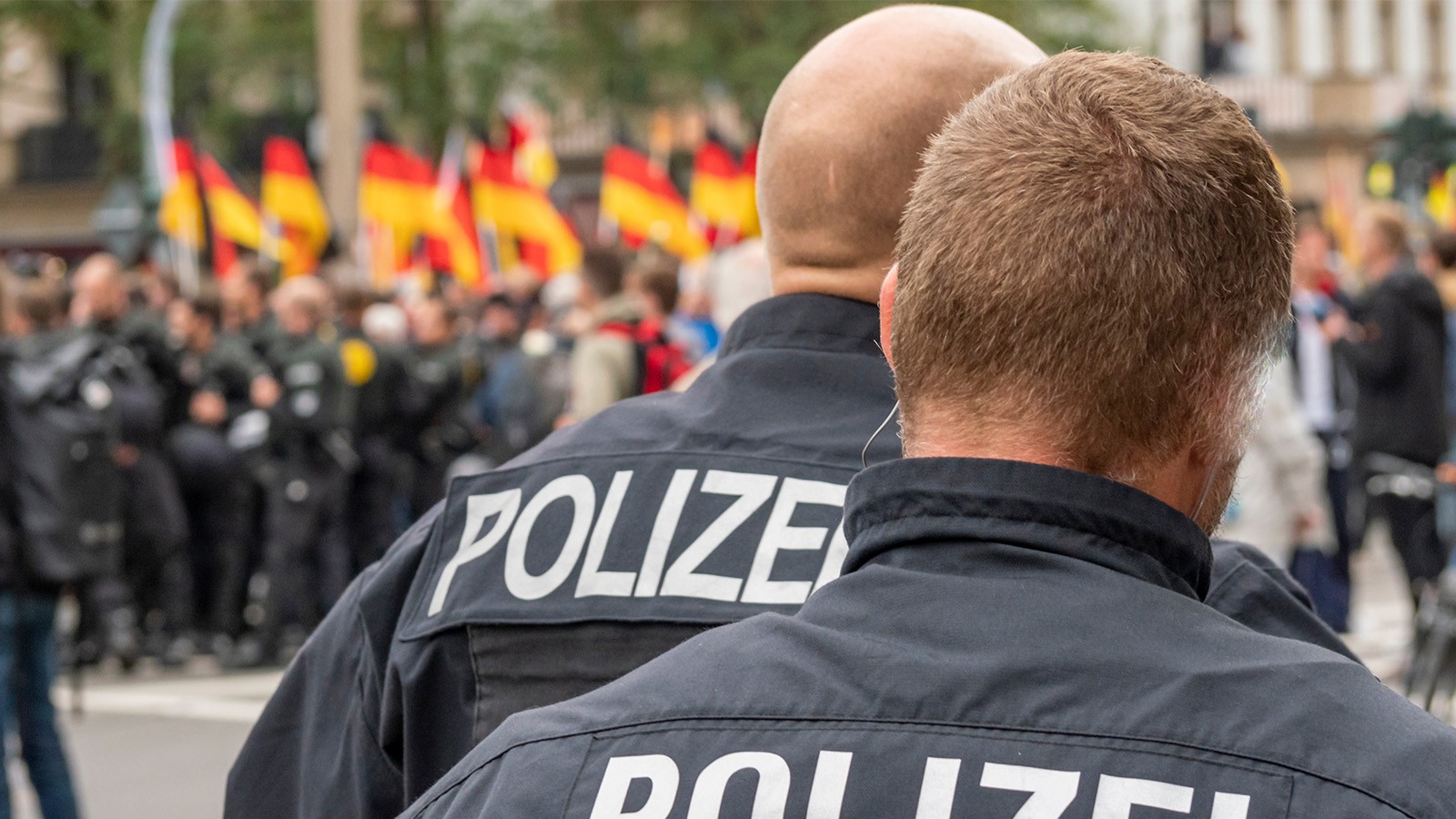 Il peut entrer dans la liste des terroristes! Le nazisme circule en Europe