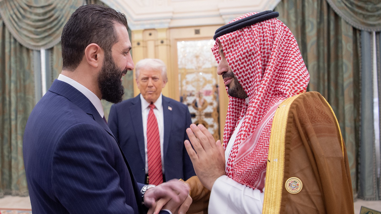 Pouvoir et avertissement à şara! Est la menace ou la détection de la guerre civile?