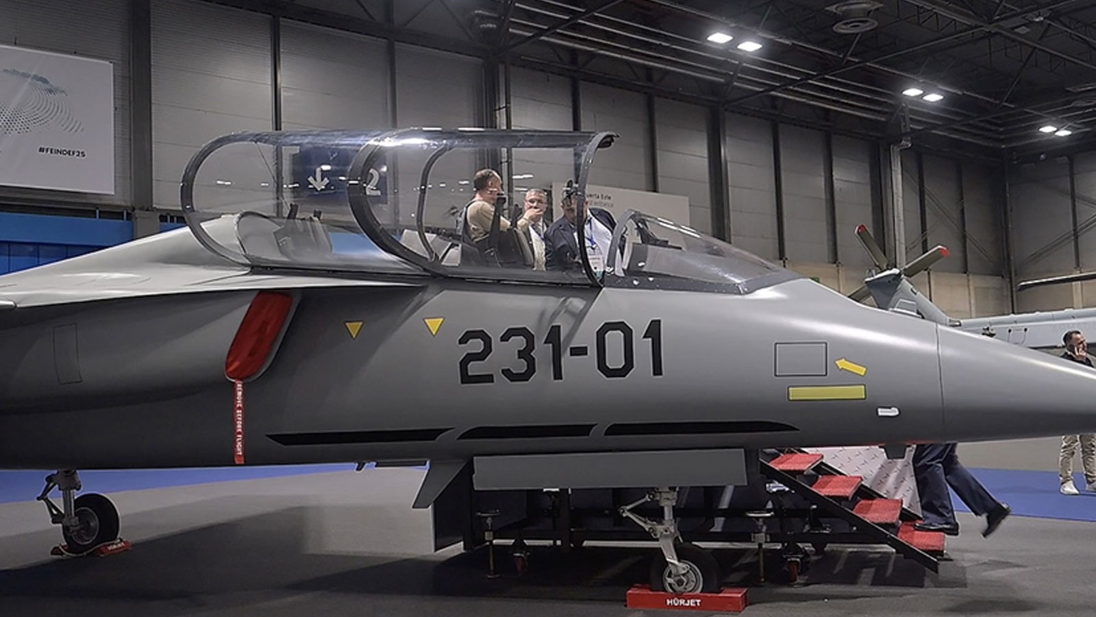 L'accord pour Hurjet ouvrira la porte de l'OTAN et d'autres pays du monde a été signé en Espagne