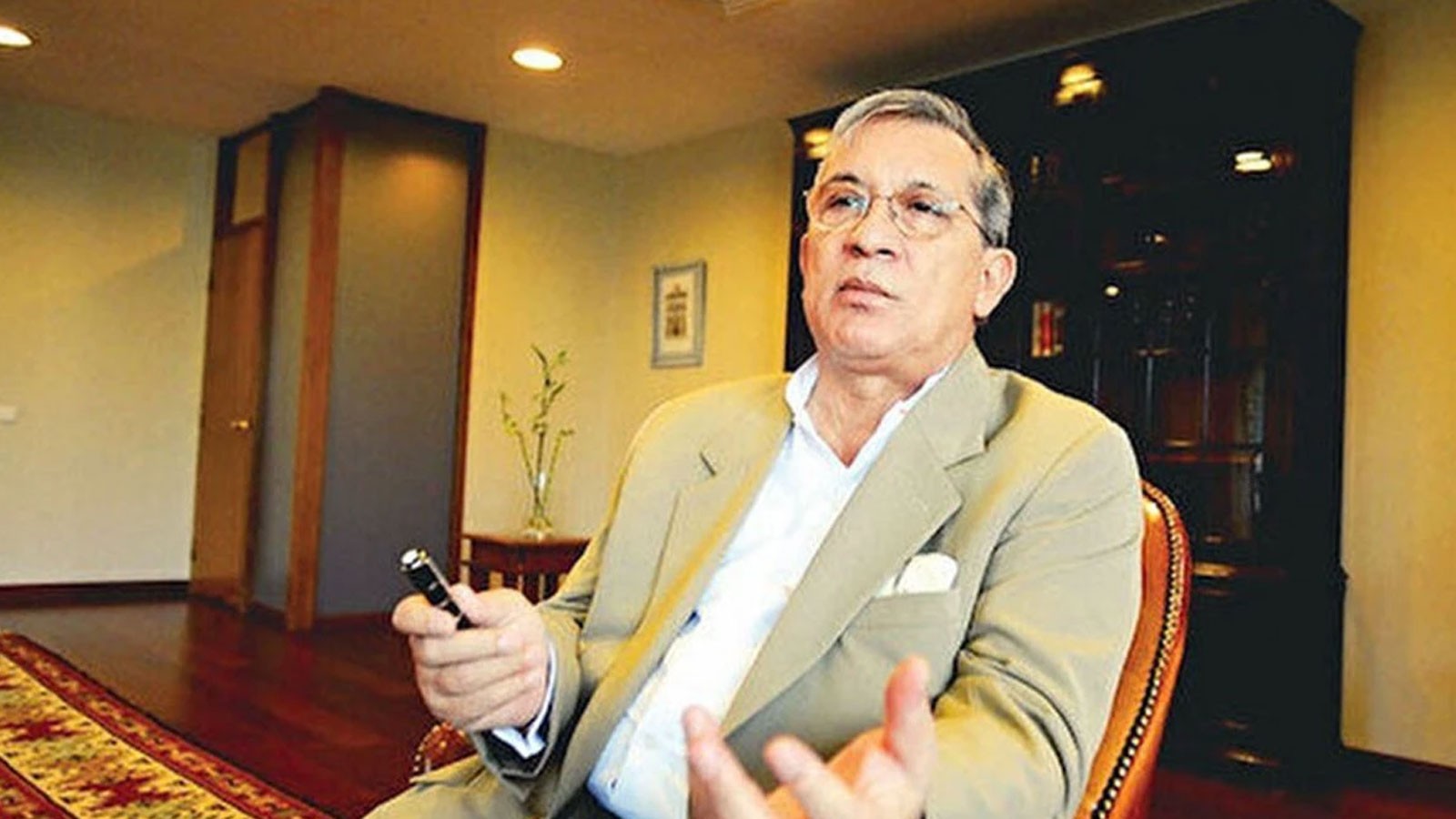 L'ancien président de la Banque centrale Rüşdü Saracoğlu a perdu la vie