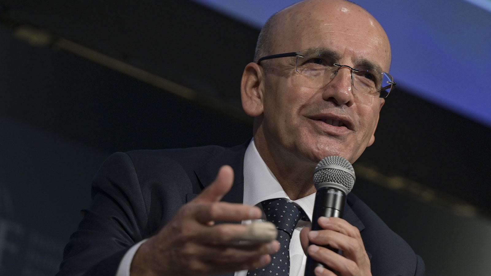 Ministre şimşek: l'auto-termination de PKK est positive en termes de cote de crédit