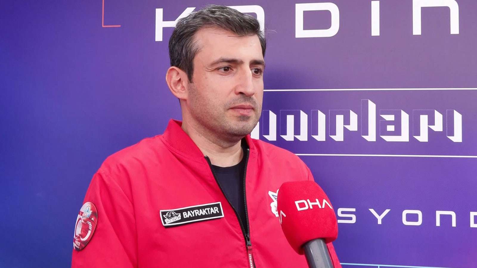 Selcuk Bayraktar: l'industrie de la défense de Türkiye à l'étranger à 20% de la dépendance à la dépendance