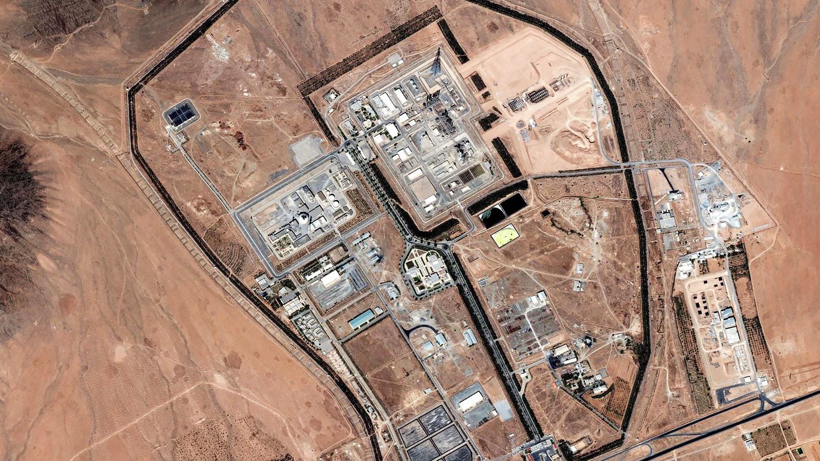 Devraient-ils avoir des bases souterraines? Le chemin vers la défense est caché en profondeur!