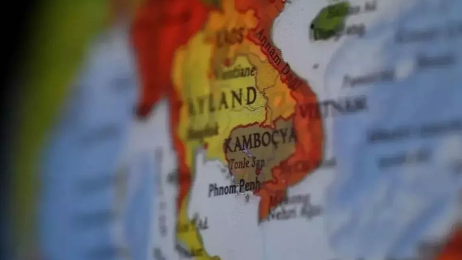 La Thaïlande et le Cambodge renforcent les soldats à la frontière controversée