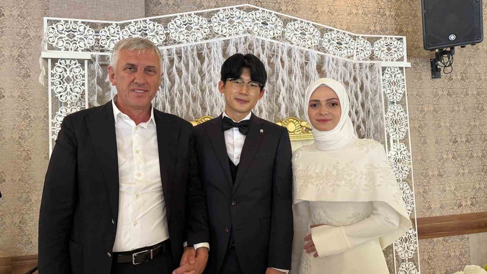 11 mille kilomètres d'amour du mariage couronné