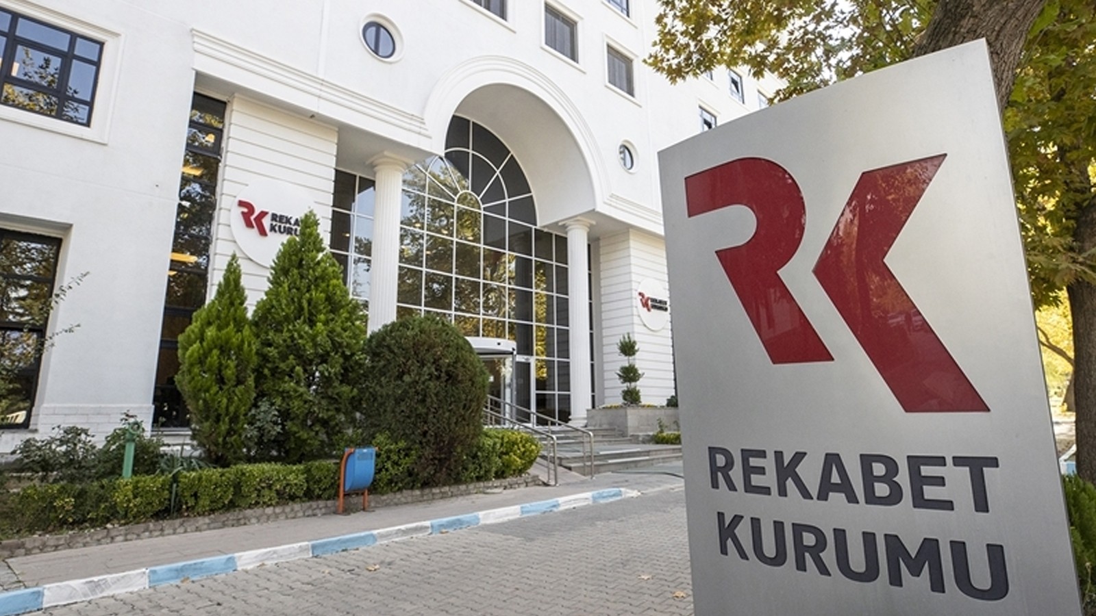 Grande punition du conseil de compétition au géant du carburant!