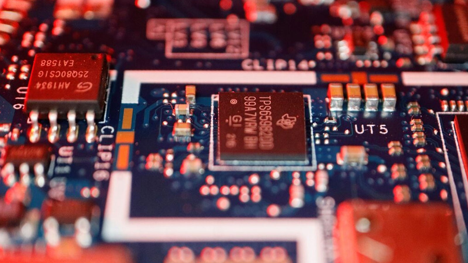 "La production de puces peut perturber" de l'avertissement PWC