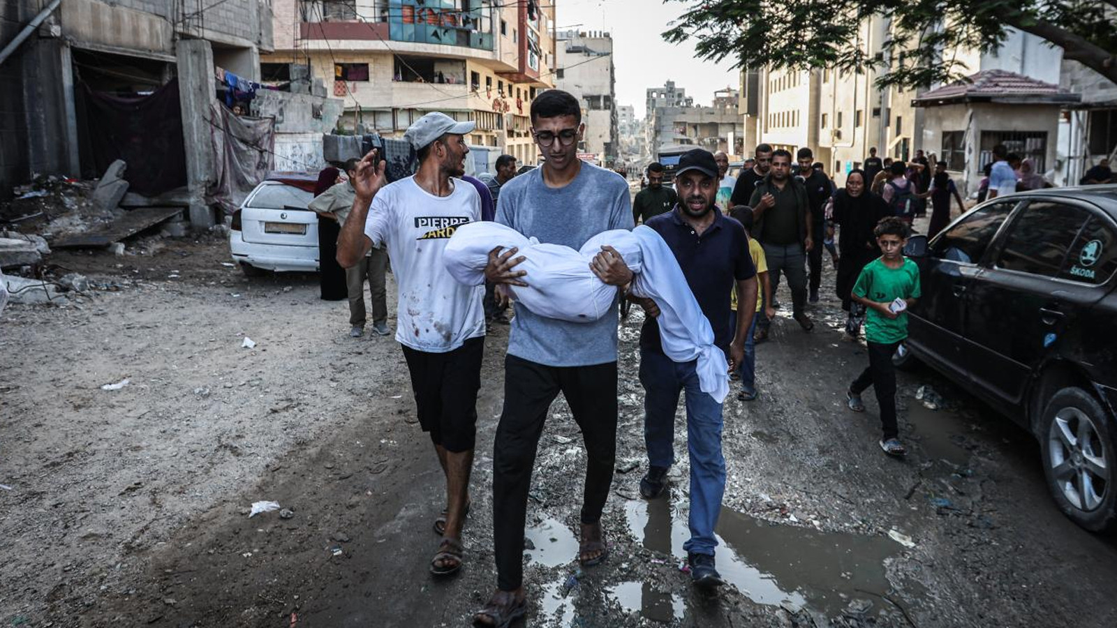 L'armée israélienne a massacré 130 Palestiniens au cours des dernières 24 heures