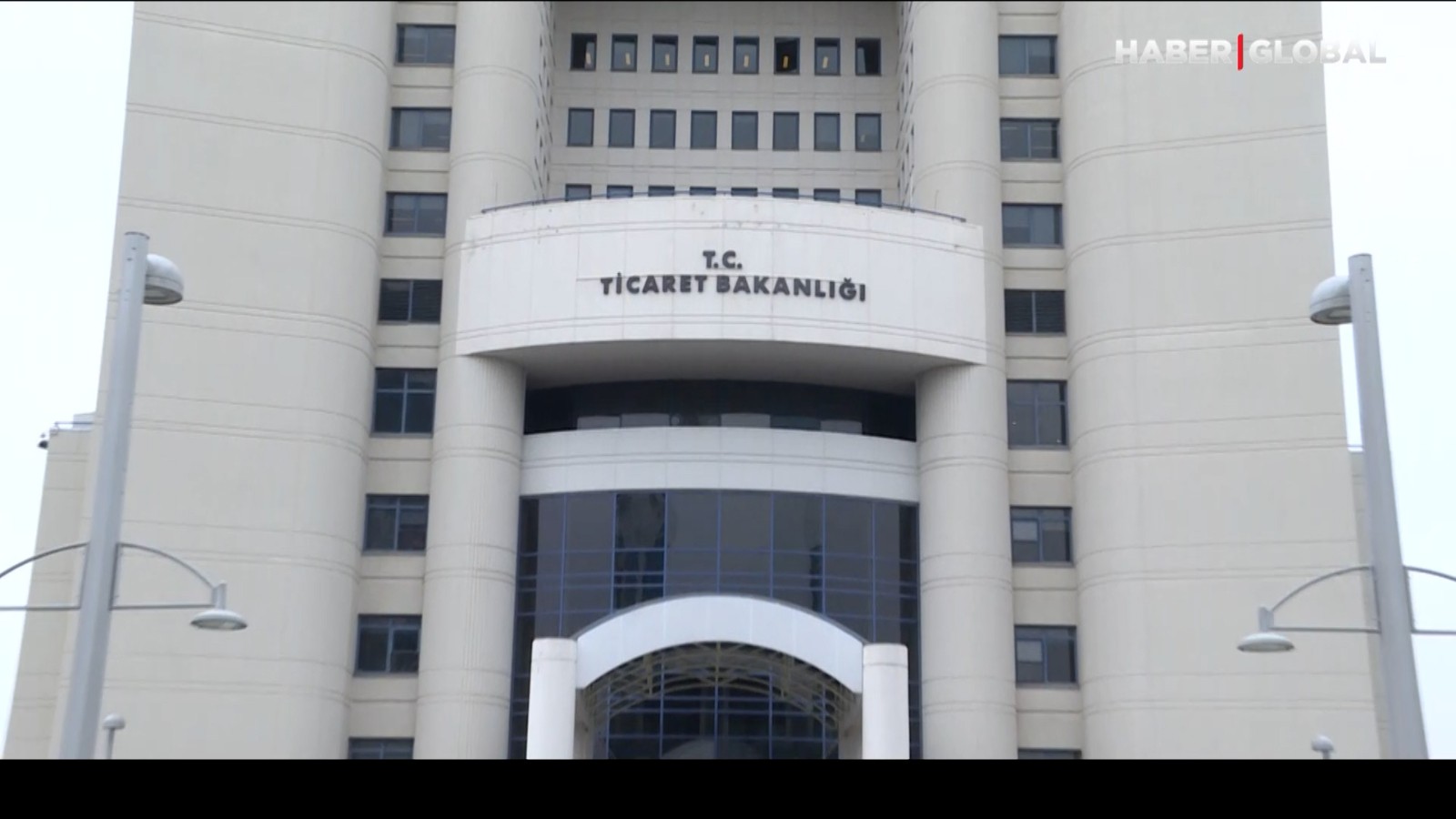 Le ministère du Commerce est sur le cou des opportunistes