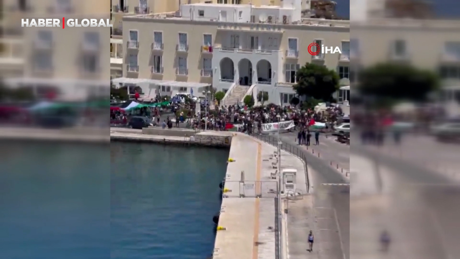 Les touristes israéliens sur l'île de Siros de la Grèce n'étaient pas autorisés à marquer à terre