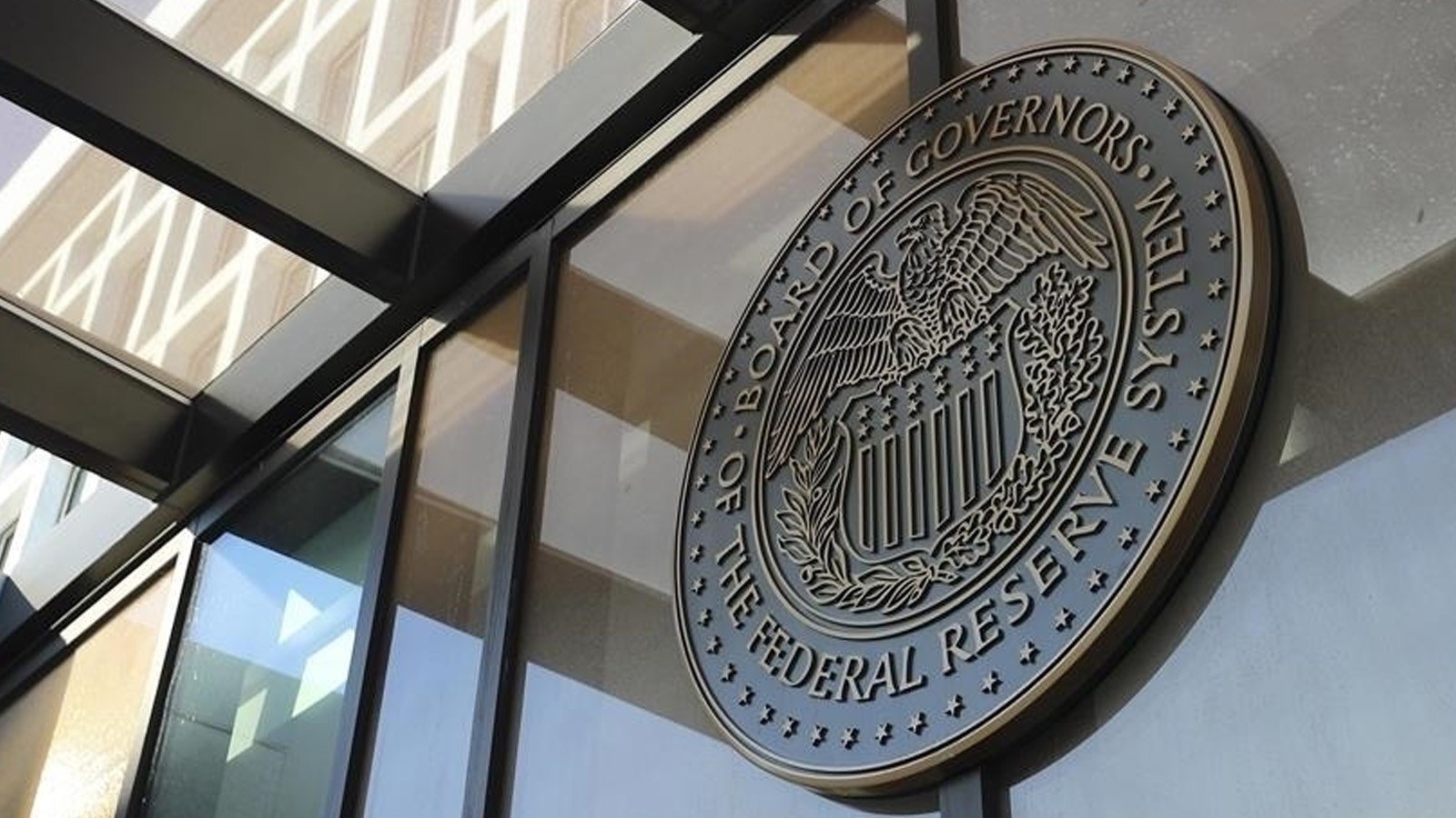 `` Remise d'intérêt '' dans les procès-verbaux de la Fed