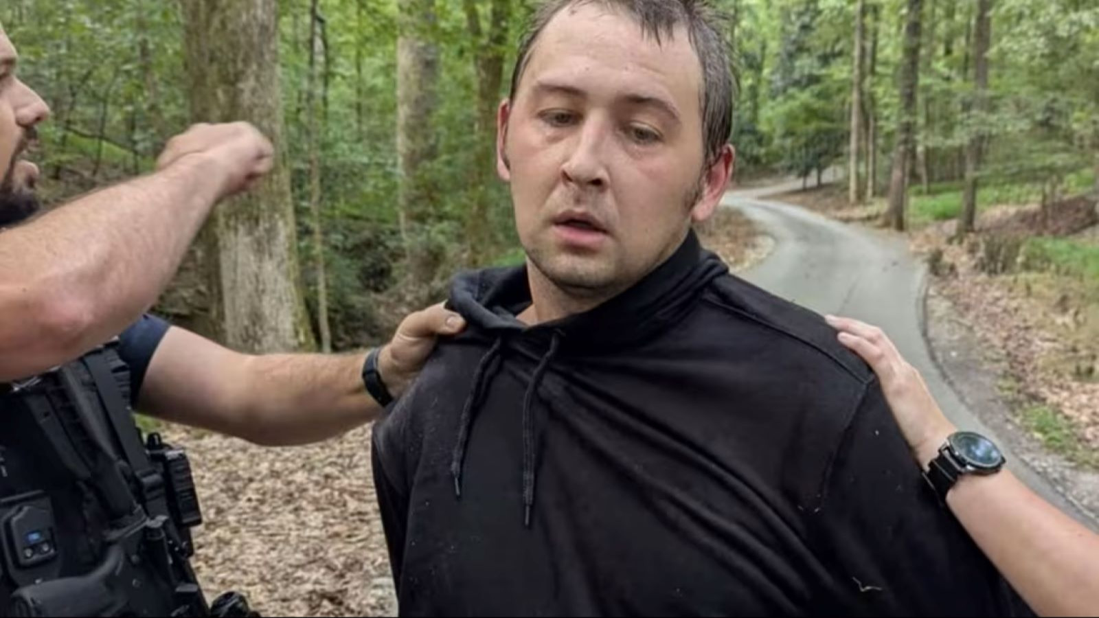 L'horreur est apparue avec un bébé de 7 mois dans une voiture abandonnée!