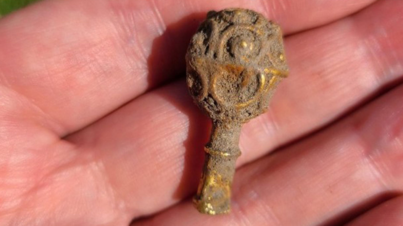 Découverte historique; L'étudiant en archéologie l'a trouvé lors de sa première fouille