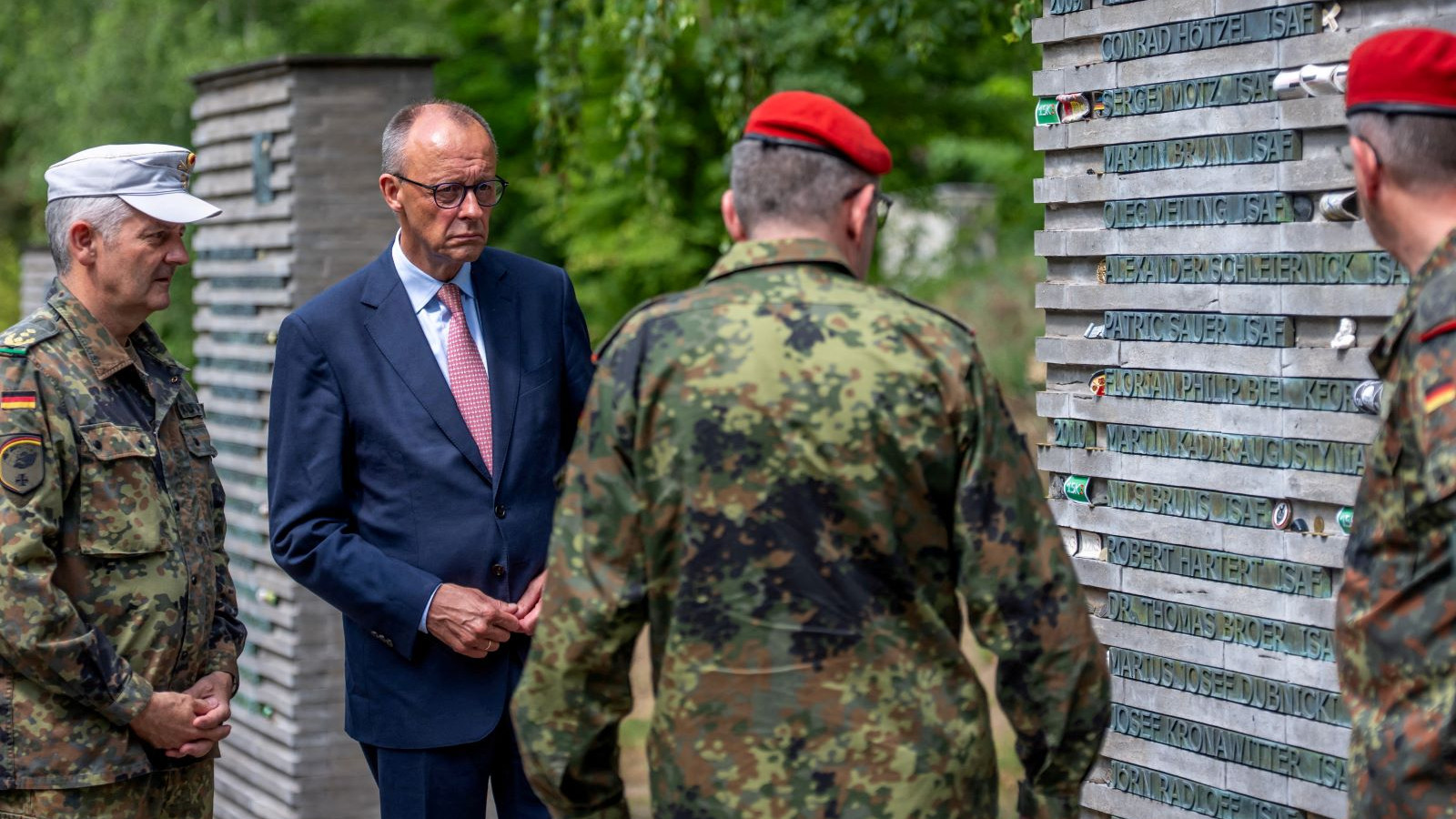 Étape importante de l'Allemagne: réintégration du système militaire volontaire, le chemin du service militaire obligatoire a été ouvert
