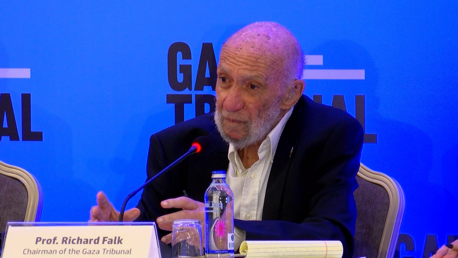 FALK: Le silence est un partenariat criminel face au génocide.