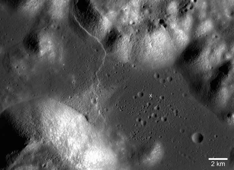 Il y a un tremblement de terre sur la lune, ça prend des heures! La NASA a pris des mesures - Photo: 1