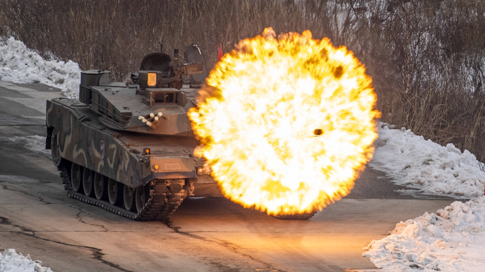 La tension augmente entre deux Corées: le feu a ouvert ses portes