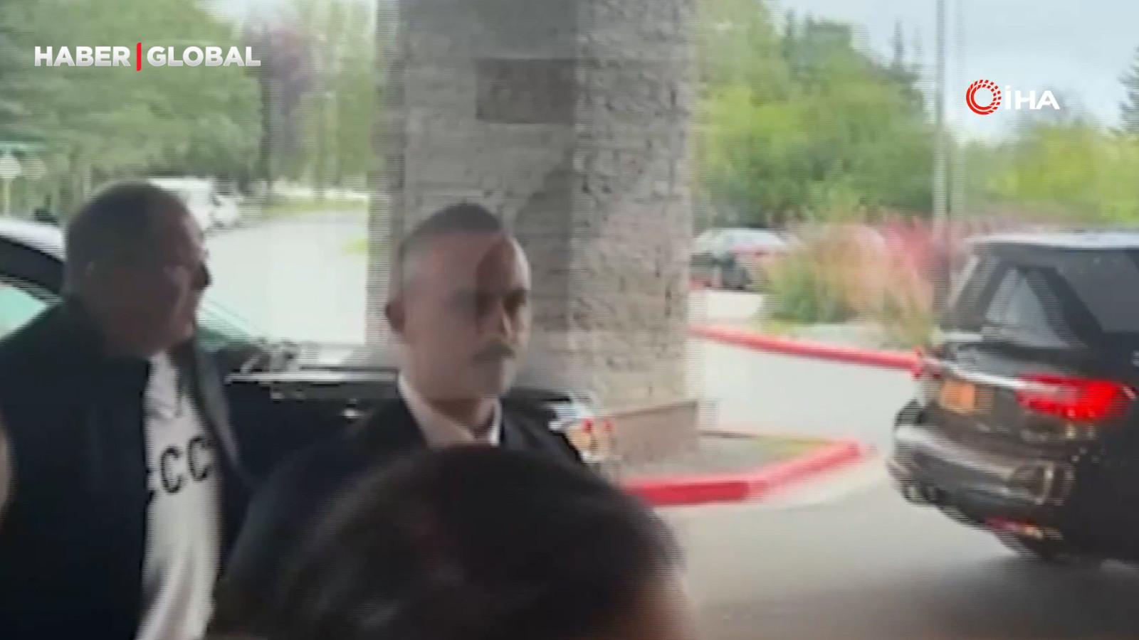 Le ministre russe des Affaires étrangères Lavrov, "USSRB" En Alaska avec un t-shirt écrit