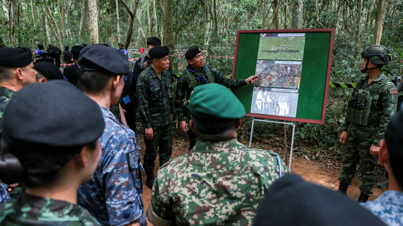 Les deux pays ont été étendus à nouveau, l'état d'urgence a été déclaré
