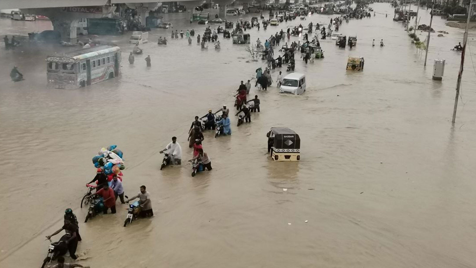 Les inondations ont pris 219 vies au Pakistan