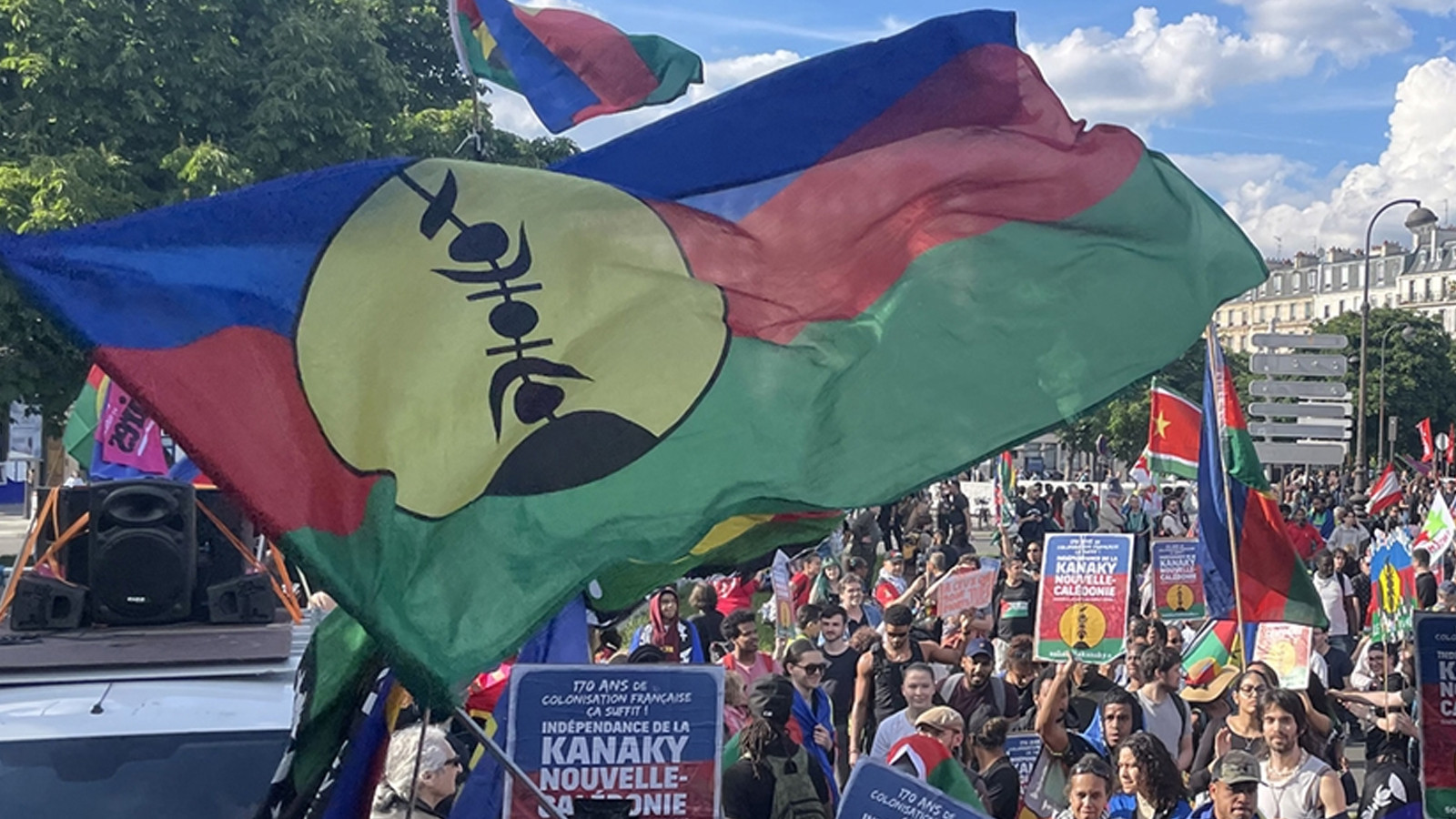 Retrouvent l'accord conclu avec la France de la Nouvelle-Calédonie