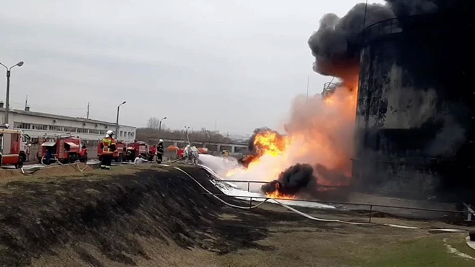 Ukraine: Nous avons attaqué la raffinerie de l'huile de Volgograd en Russie