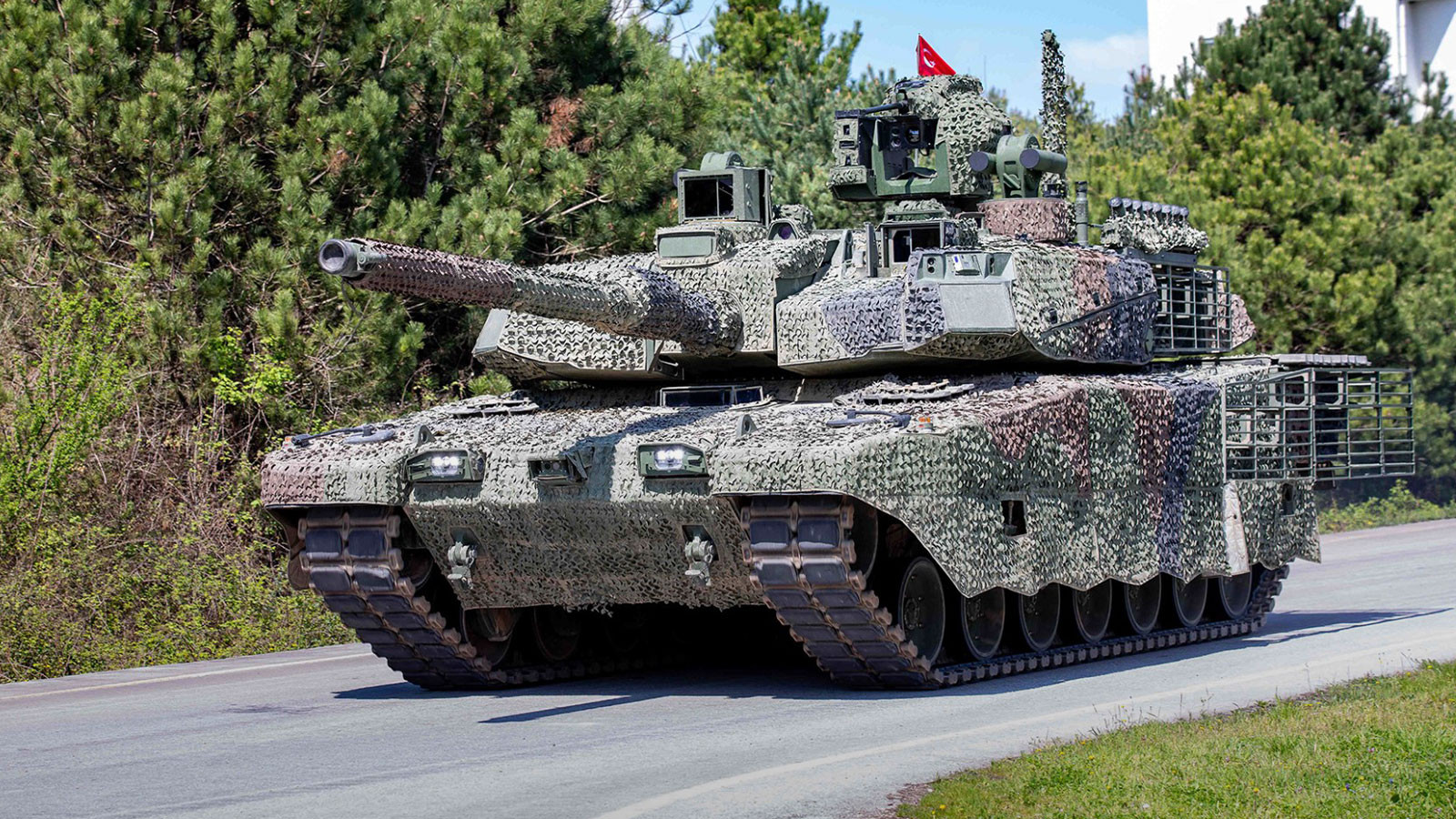 Tous les yeux changeront l'équilibre de la guerre dans le char altai!