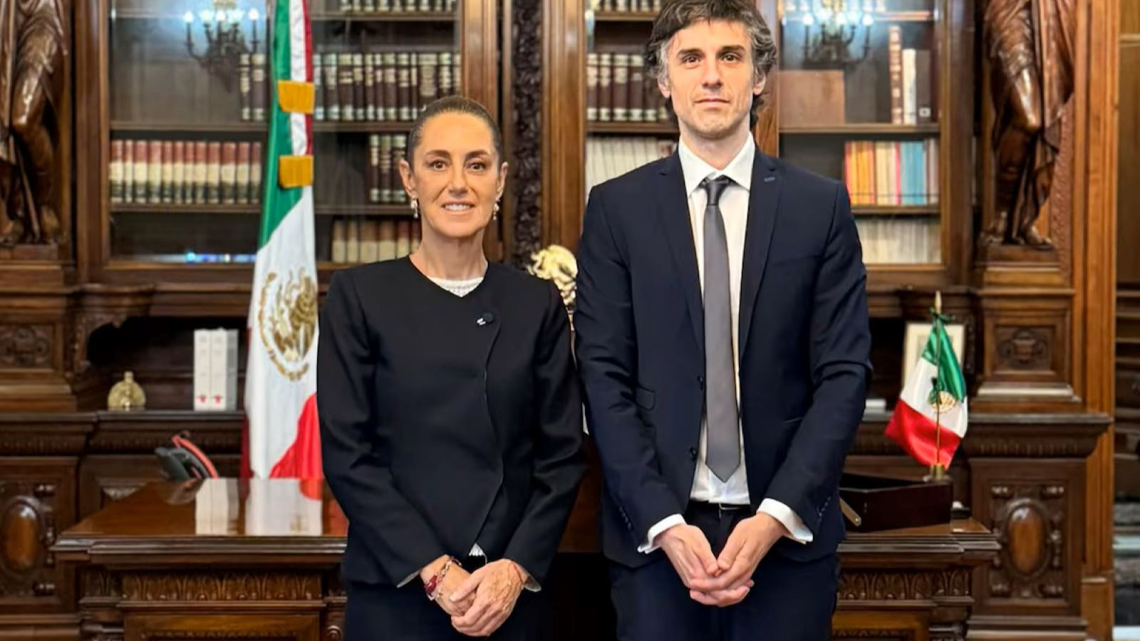 Cette photo a étendu deux pays: le Pérou déclarera le président mexicain «homme indésirable»