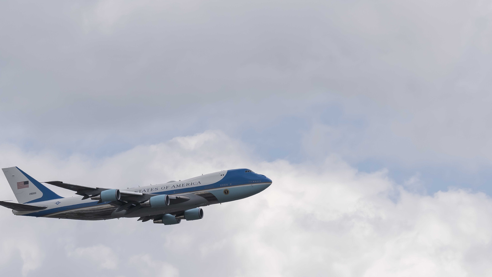 L'avion et l'avion passager de Trump ont subi une collision dans le ciel de New York