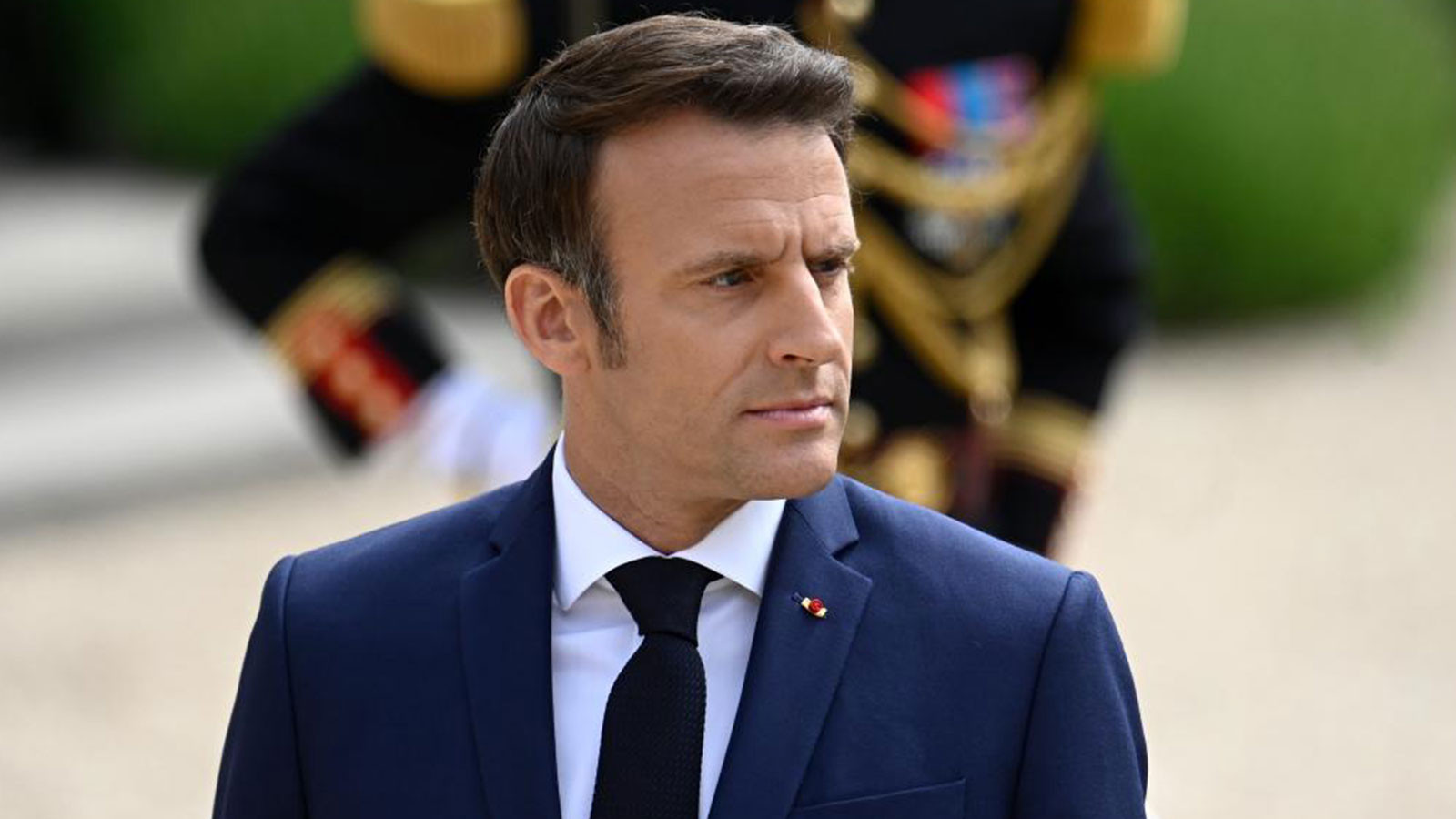 Président français Macron: ne pas approuver les politiques d'Israël ne me rend pas anti-série