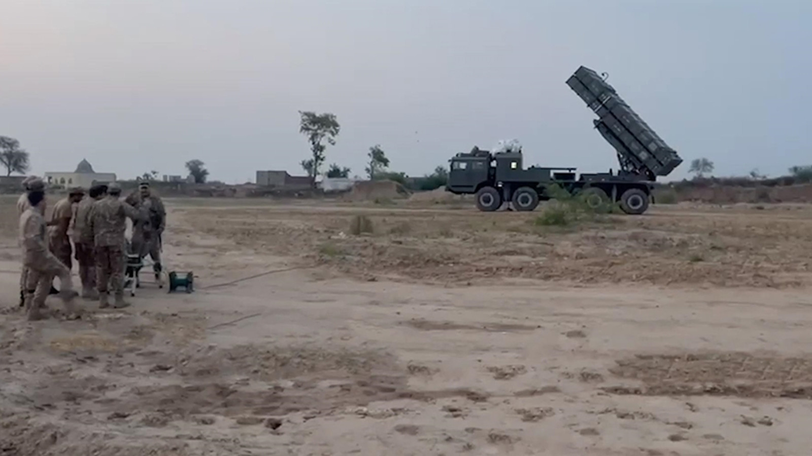 10 militants tués dans des affrontements au Pakistan