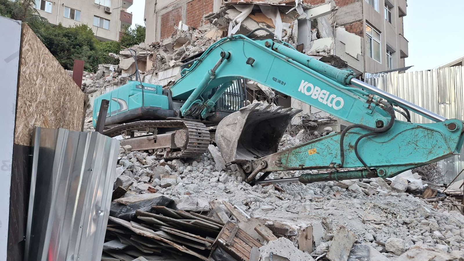 La négligence qui a lavé la santé, les enfants se noyant officiellement de poussière