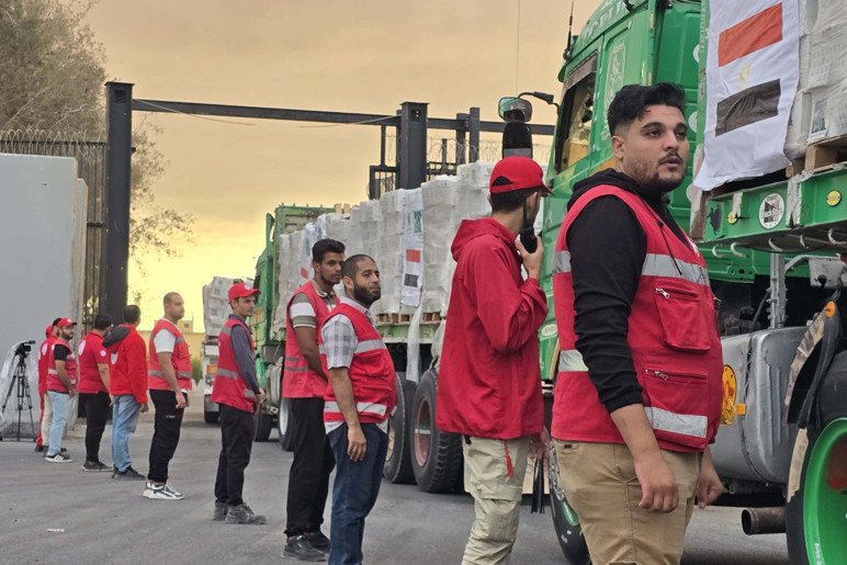 Des camions humanitaires sont entrés dans Gaza - Photo : 2