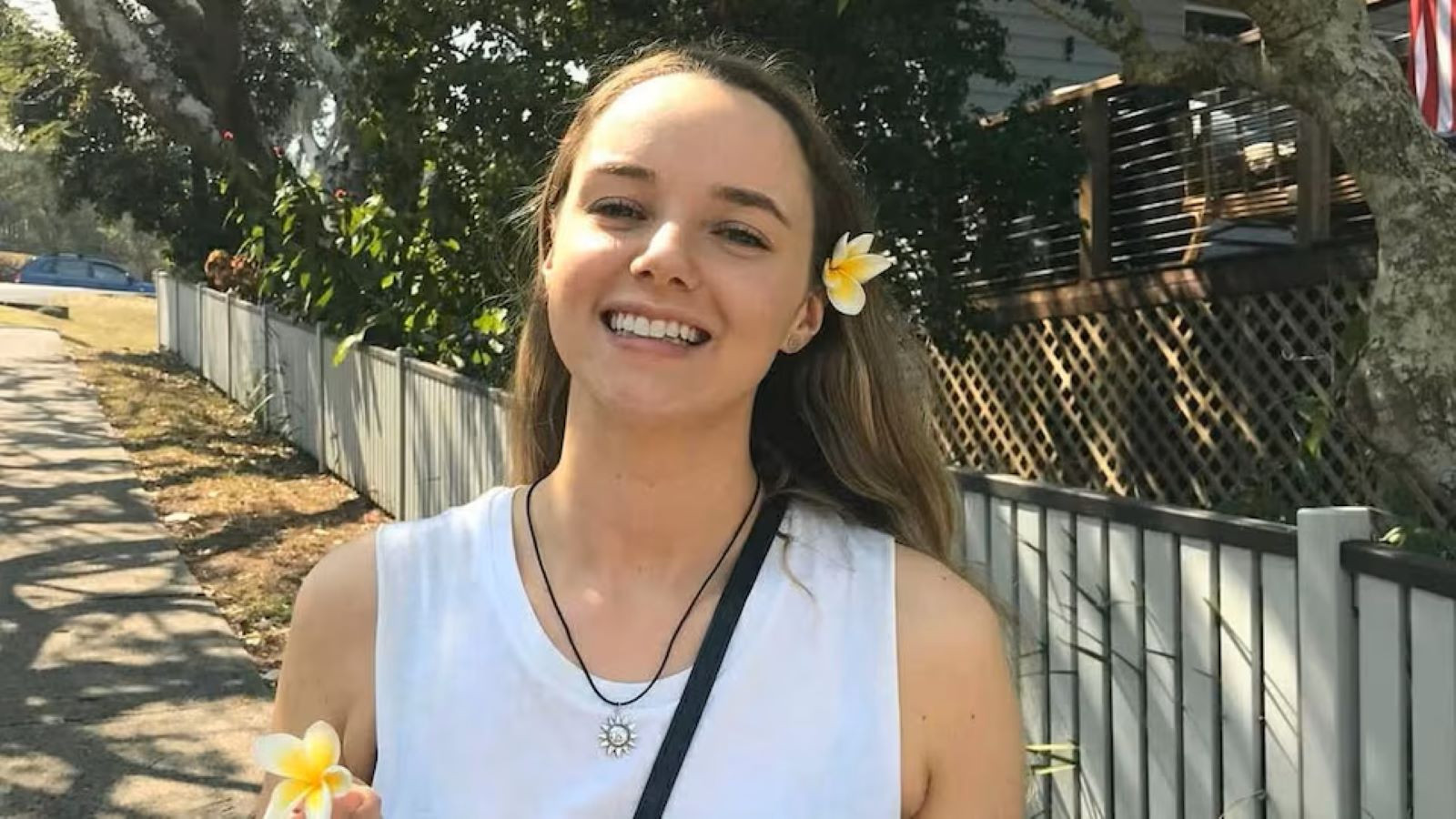 Un phénomène célèbre qui a accouché à la maison est décédé