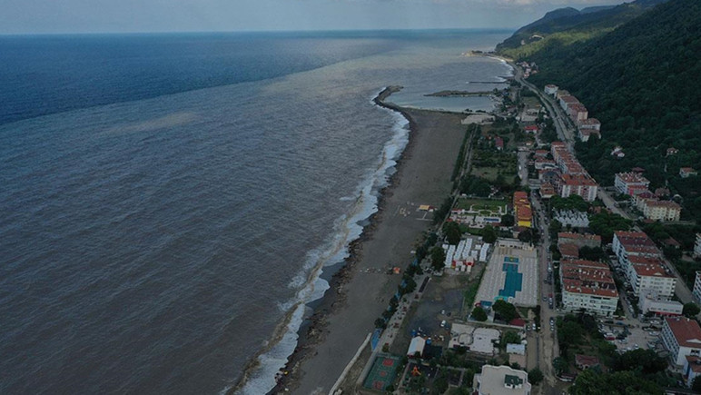 La pression migratoire arrive dans les villes ! Comme un nouveau déluge de Noé - Photo : 2