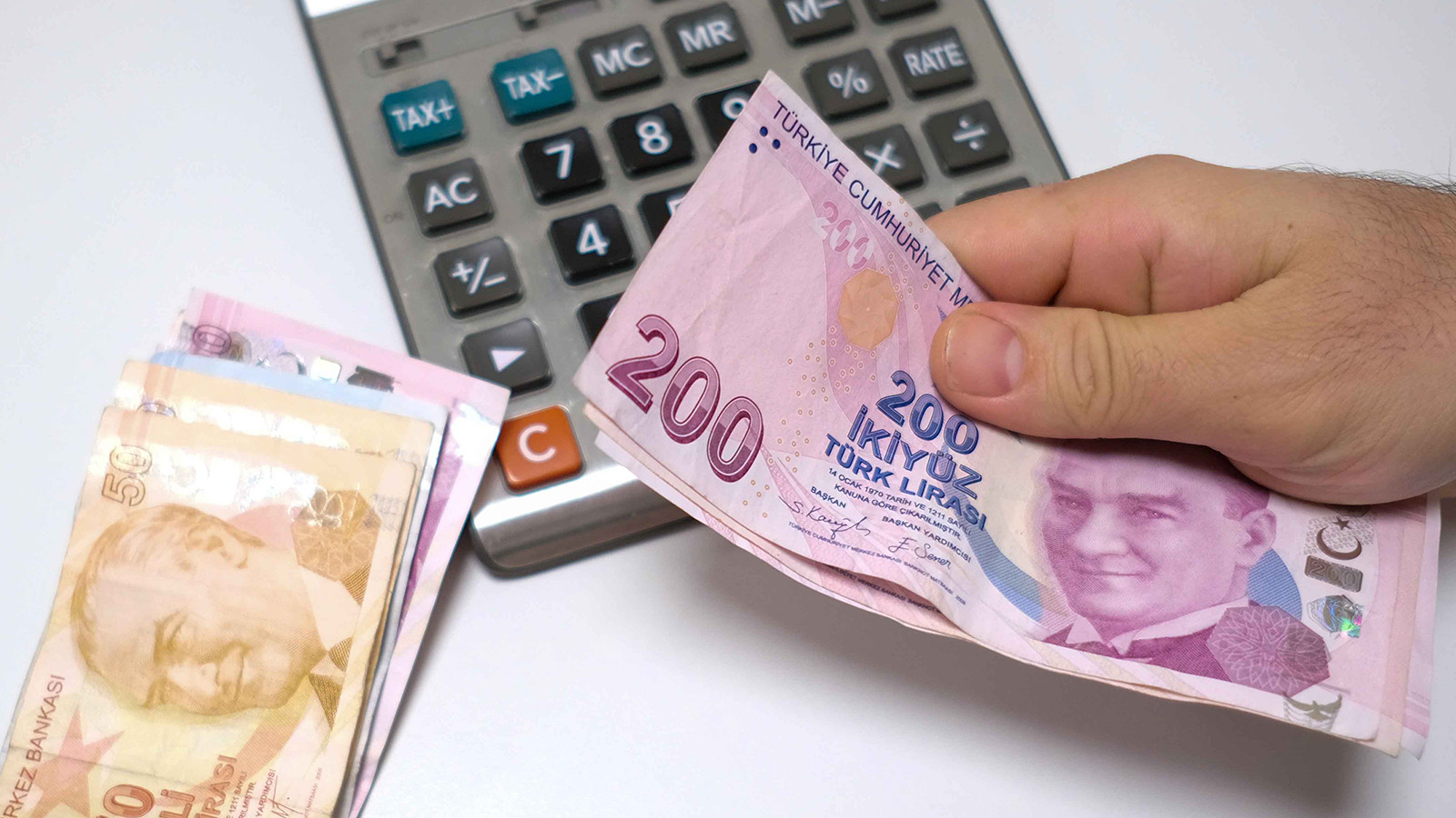 Attention à ceux qui ont des dettes de carte de crédit ! aujourd'hui est le dernier jour