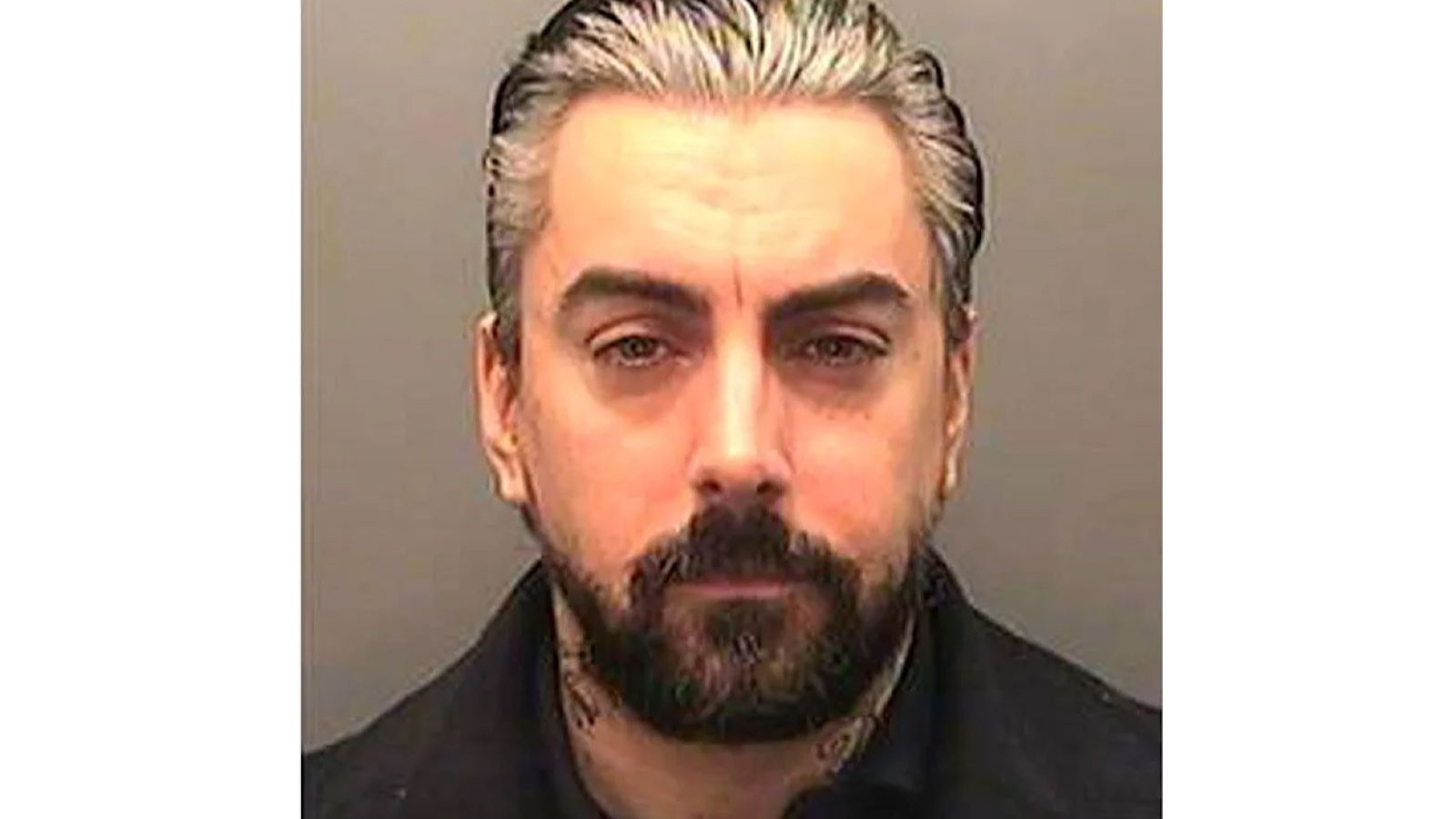 Ian Watkins, leader des Lostprophets, a été poignardé à mort en prison