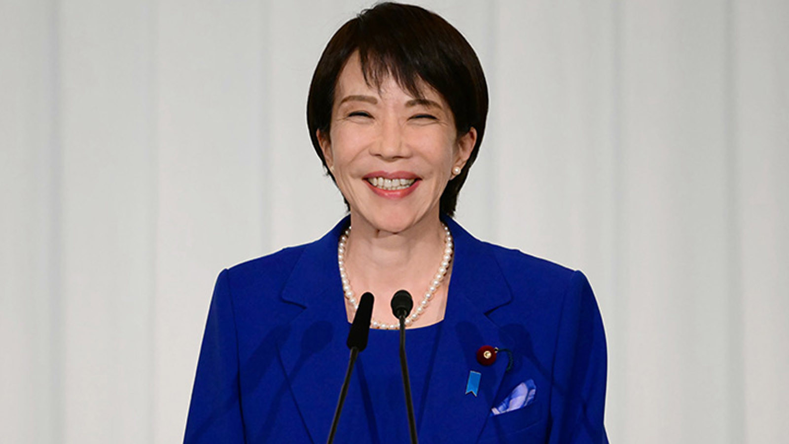 La première femme Premier ministre du Japon a officiellement pris ses fonctions