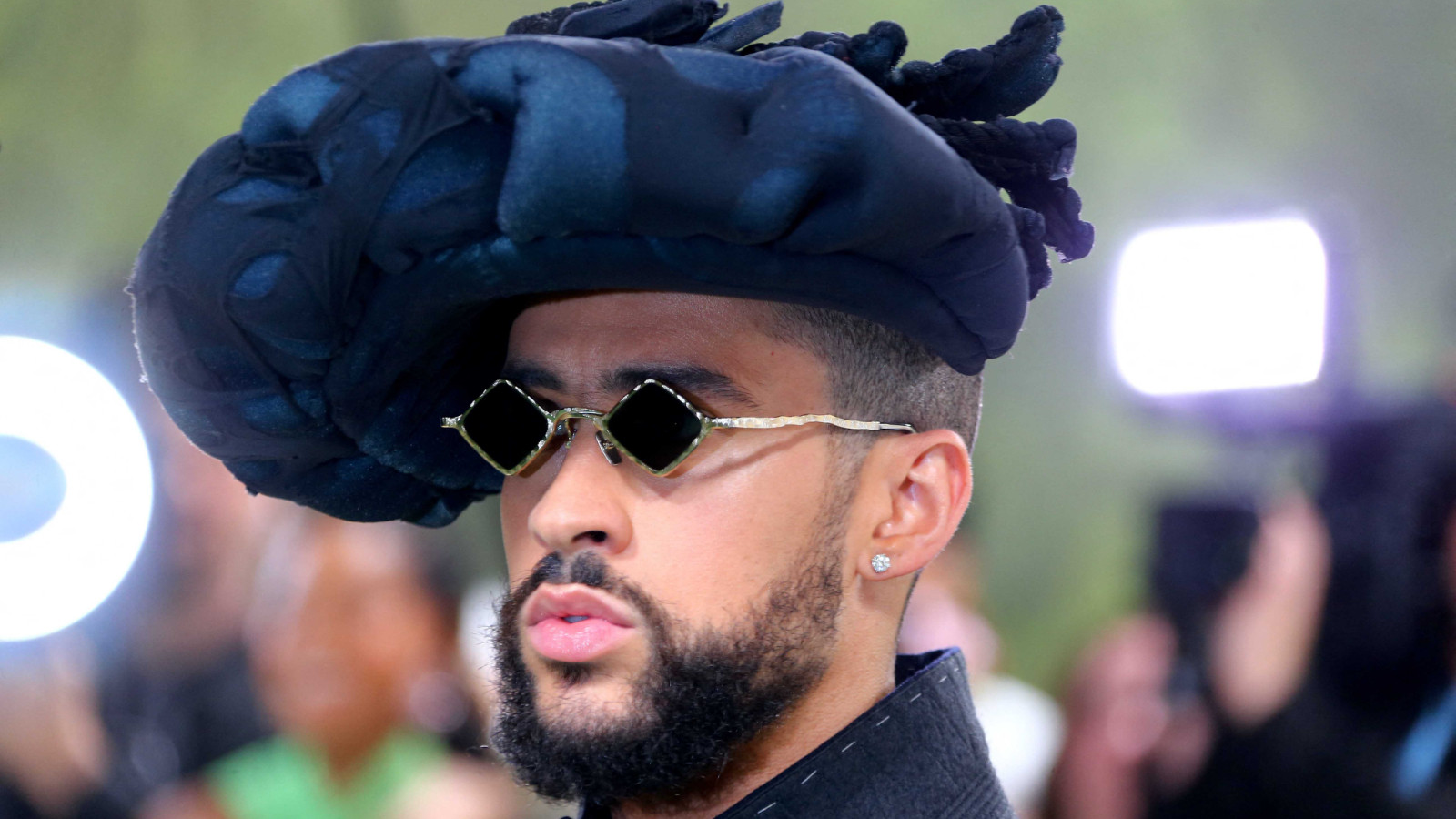 Les États-Unis reviennent mentalement à l'âge de pierre: un mauvais concert de lapin «chasse aux immigrants»