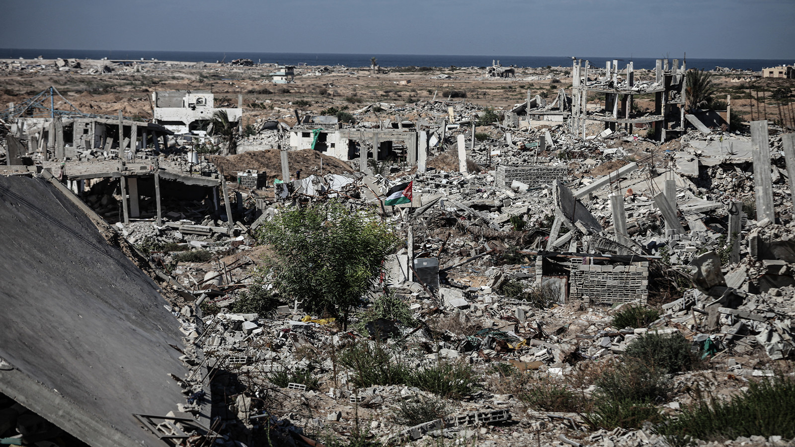 Les efforts de retrait des débris ont commencé à Gaza