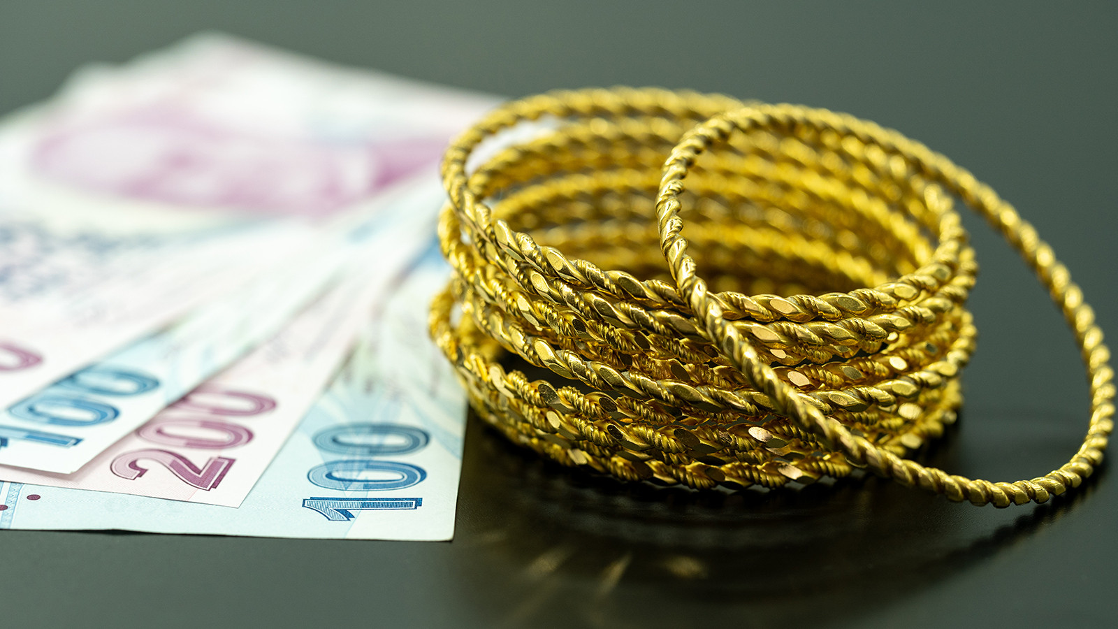 L’or est en dessous du niveau critique : la baisse va-t-elle se poursuivre ?