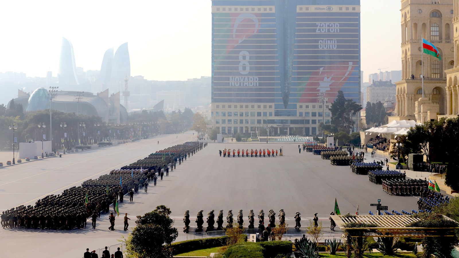 Le 5ème anniversaire de la Victoire du Karabakh a été célébré par un défilé militaire