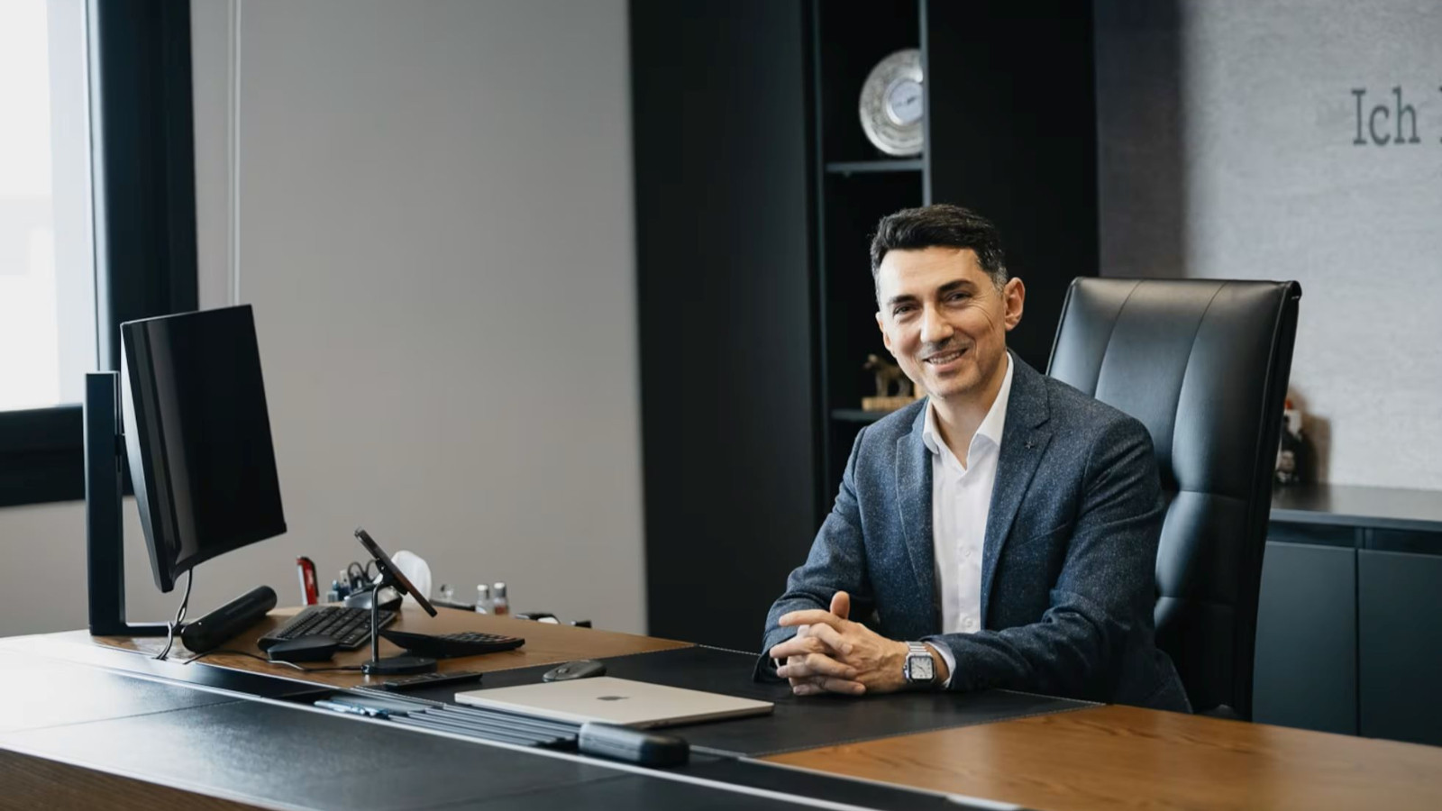 Le Turc qui a appris aux Espagnols que le « quebap » n'avait rien à craindre : il le vend même à la Grèce