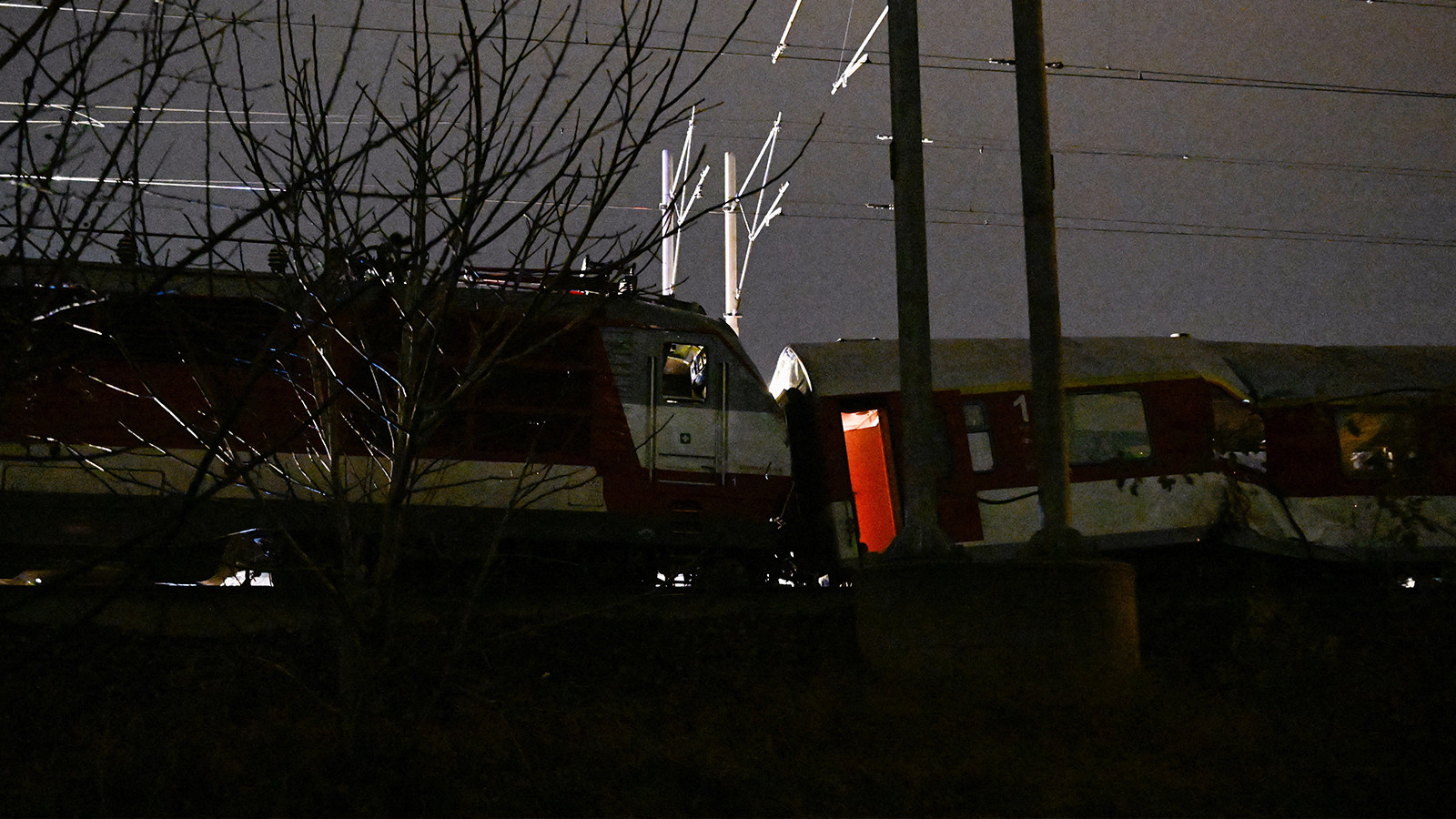 Terrible accident en Slovaquie : deux trains sont entrés en collision frontale