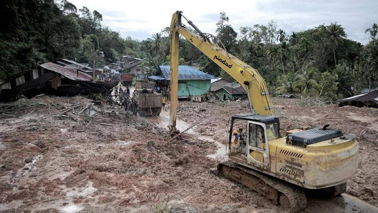 Un pays vit une catastrophe ! Le nombre de personnes ayant perdu la vie dans des inondations et des glissements de terrain s'élève à 442.