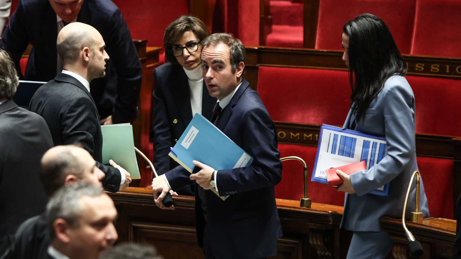 La France abolit l'obligation des « rapports sexuels » dans le mariage, cela a été accepté à l'unanimité