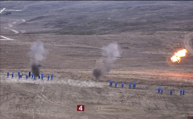Construction de chantiers navals au Moyen-Orient, défense turque dans les médias américains - Photo : 2